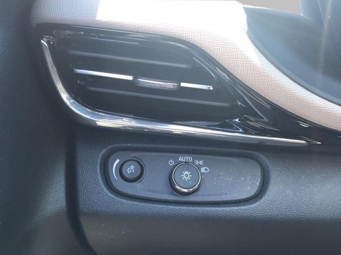 Used 2024 Buick Envista Avenir FWD image 17