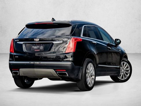 Used 2017 Cadillac XT5 Platinum AWD/4WD image 6