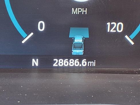 Used 2022 Ford F150 Lariat w/ Equipment Group 502A High image 38