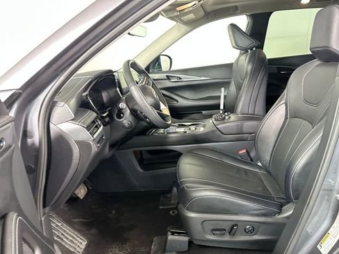 Used 2023 INFINITI QX60 Luxe image 11