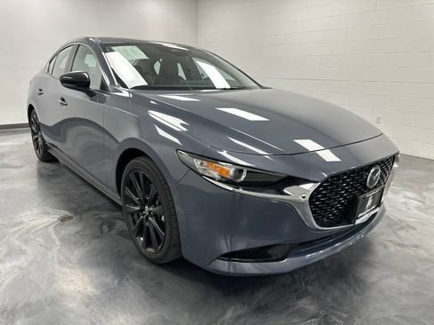 Certified 2025 MAZDA MAZDA3 s AWD/4WD image 4