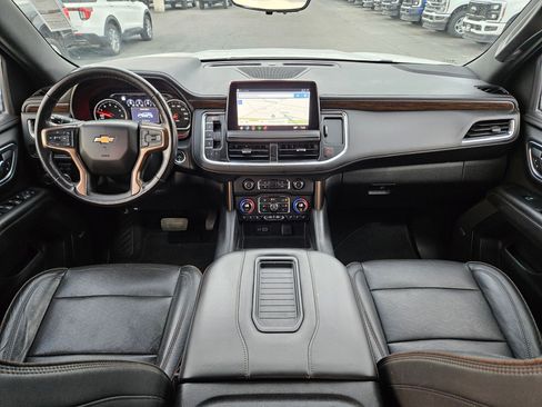 Used 2021 Chevrolet Suburban High Country AWD/4WD image 30