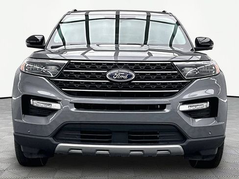 Certified 2024 Ford Explorer XLT w/ Equipment Group 202A AWD/4WD image 3