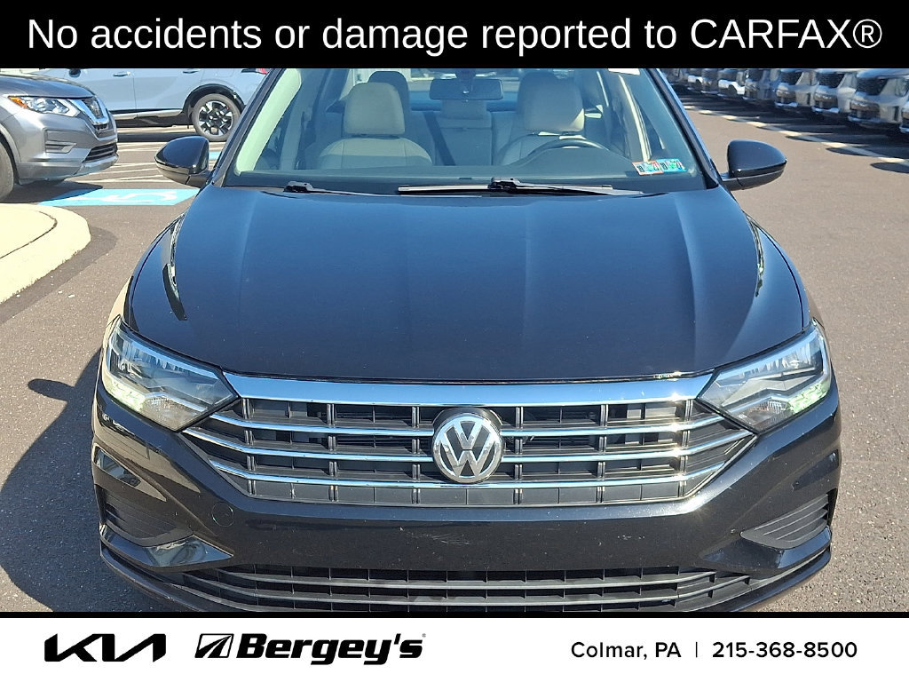 Used 2020 Volkswagen Jetta SE w/ SE Cold Weather Package FWD image 2