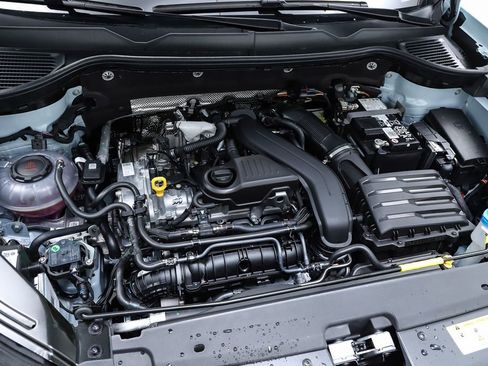 New 2026 Volkswagen Taos SE FWD image 64