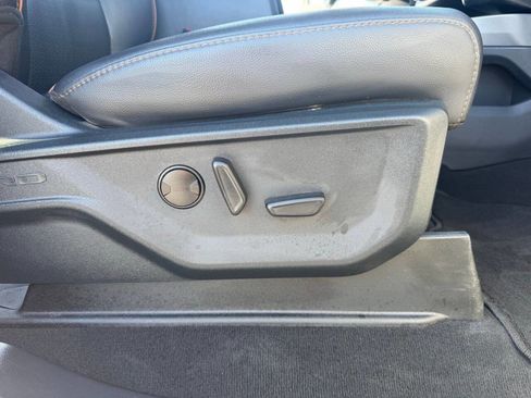 Used 2025 Ford F350 Lariat AWD/4WD image 37