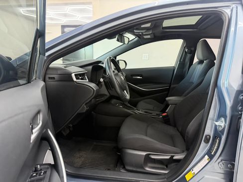 Used 2021 Toyota Corolla SE w/ SE Premium Package FWD image 16