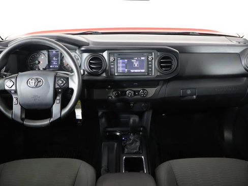Used 2019 Toyota Tacoma SR w/ SR Convenience Package image 14