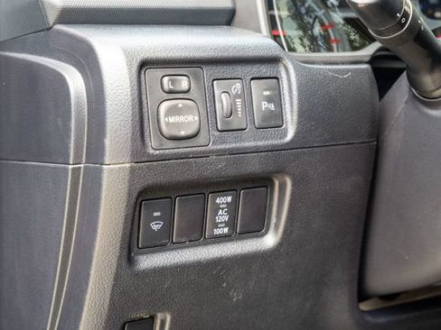 Used 2019 Toyota 4Runner 4WD image 32