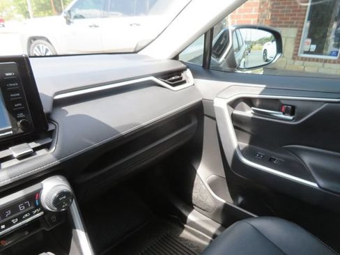 Used 2022 Toyota RAV4 XLE Premium FWD image 24