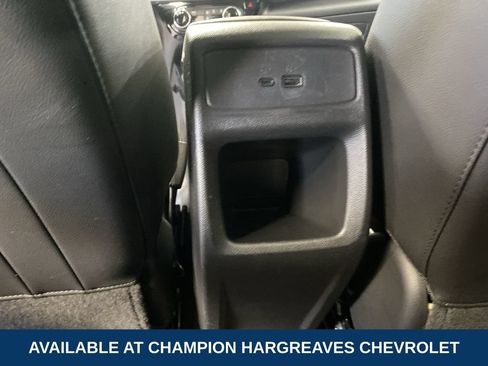 Used 2025 Chevrolet Trax LT FWD image 29