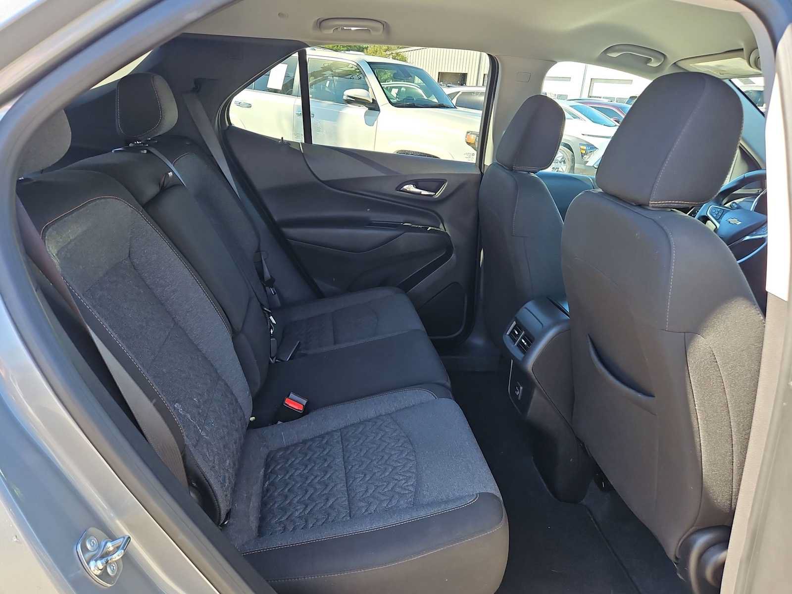 Used 2024 Chevrolet Equinox LT FWD image 17