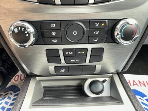Used 2011 Ford Fusion SE w/ 202A Rapid Spec Order Code FWD image 10