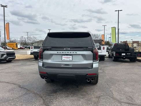 New 2026 Chevrolet Suburban Z71 image 4