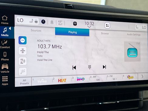 Used 2025 Jeep Wrangler Unlimited Sahara w/ Safety Group image 18