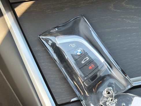 Certified 2023 BMW 330e 330e w/ M Sport Package image 39