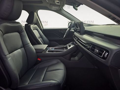 New 2026 Lincoln Aviator AWD image 15
