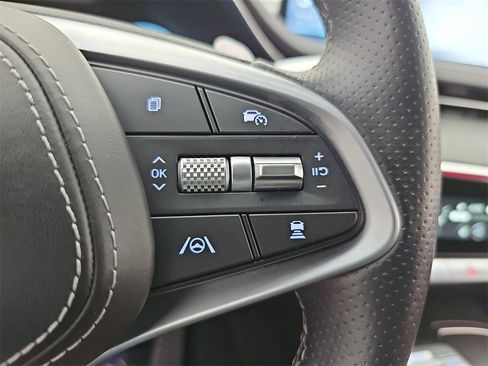 Used 2024 Genesis GV70 2.5T w/ Sport Prestige Package image 28