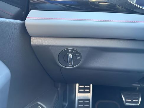 Used 2025 Volkswagen Jetta GLI Autobahn image 21