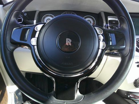 Used 2014 Rolls-Royce Wraith image 51
