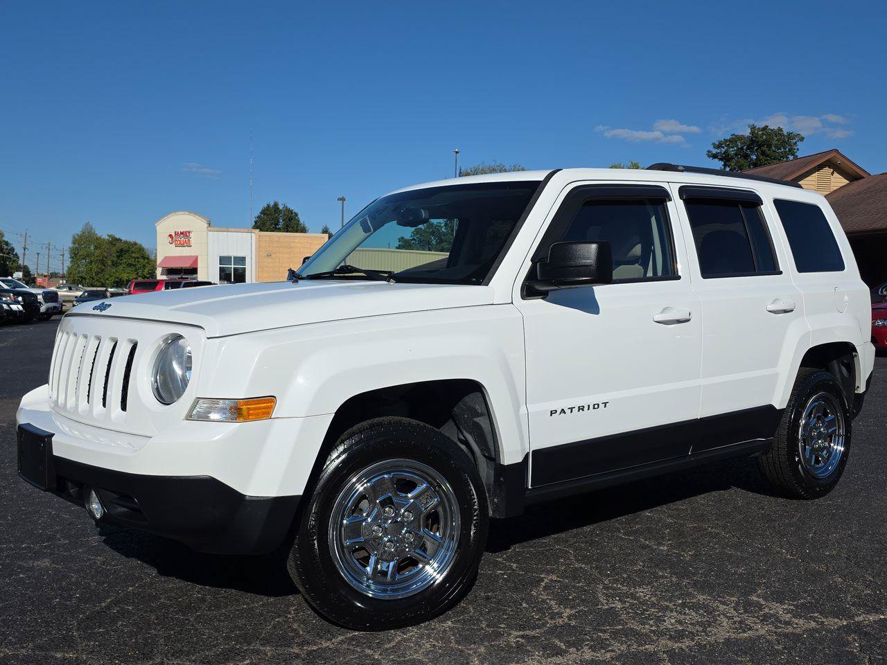Used 2017 Jeep Patriot Sport w/ Power Value Group AWD/4WD image 1
