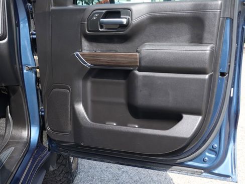 Used 2019 Chevrolet Silverado 1500 LT Trail Boss image 45