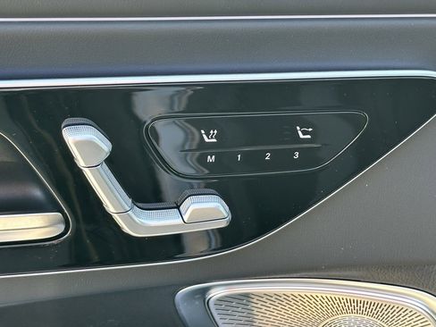 Used 2024 Mercedes-Benz CLE 300 4MATIC Cabriolet image 15