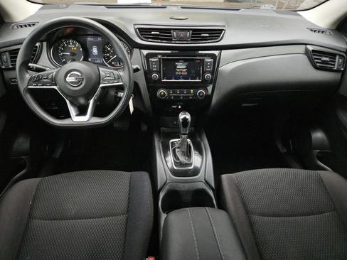 Used 2020 Nissan Rogue Sport S FWD image 11