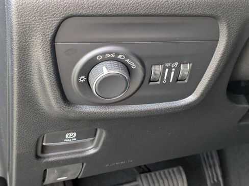 New 2026 Jeep Grand Cherokee L Laredo RWD image 13