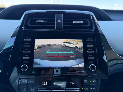 Used 2022 Toyota Prius LE image 29