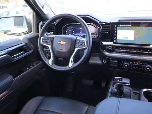 Certified 2025 Chevrolet Silverado 1500 LTZ w/ LTZ Premium Package image 13