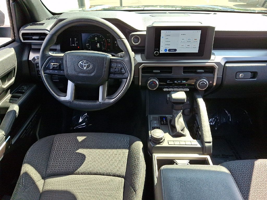 Certified 2025 Toyota 4Runner SR5 AWD/4WD image 12