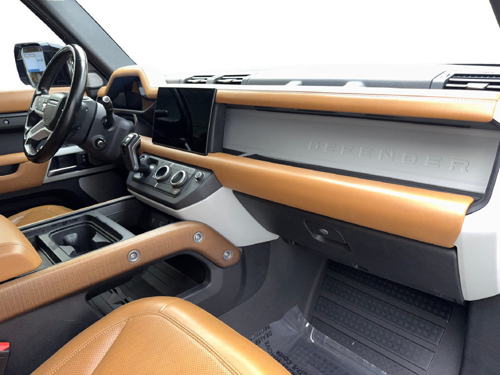 Used 2023 Land Rover Defender 130 First Edition AWD/4WD image 57