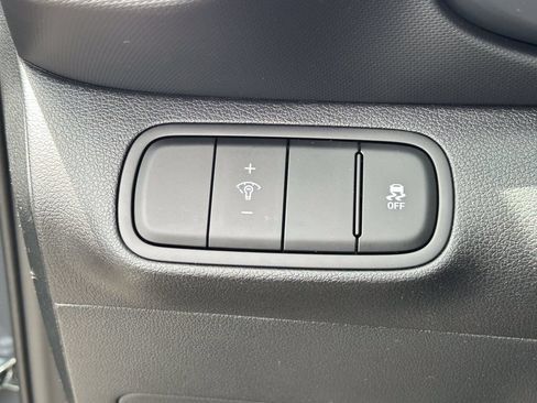 New 2026 Hyundai Venue SEL FWD image 26