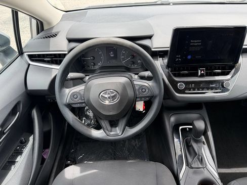 Used 2024 Toyota Corolla LE FWD image 18