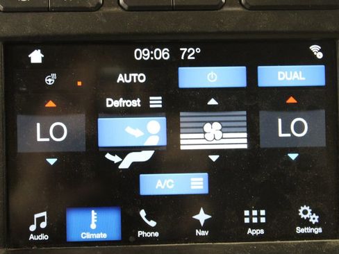 Used 2017 Ford F250 Lariat w/ Lariat Ultimate Package image 37