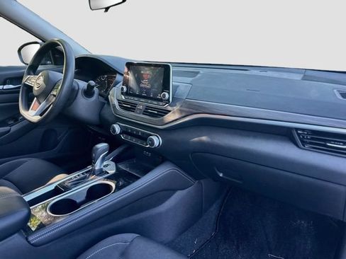Used 2023 Nissan Altima 2.5 SV FWD image 27