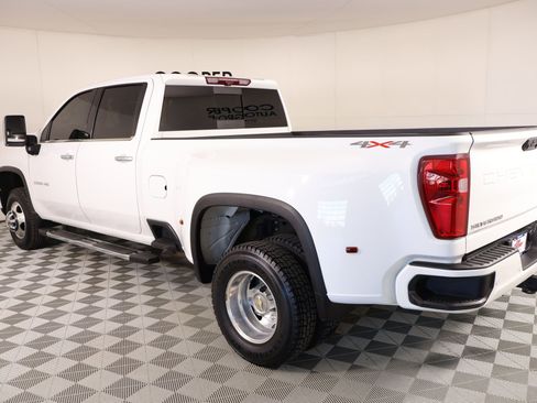 Used 2024 Chevrolet Silverado 3500 LTZ w/ LTZ Convenience Package image 23