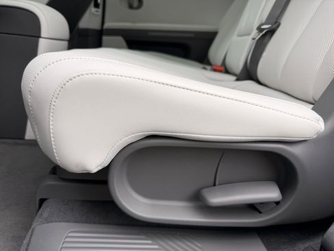 New 2026 Hyundai Ioniq 5 Limited image 19