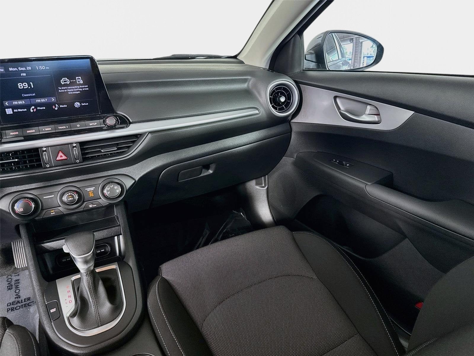 Certified 2023 Kia Forte LXS w/ LXS Technology Package FWD image 22
