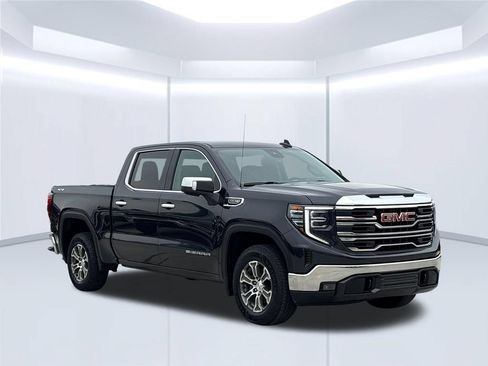 Used 2025 GMC Sierra 1500 SLT AWD/4WD image 8