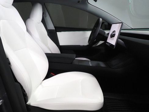 Used 2025 Tesla Model 3 Long Range image 16