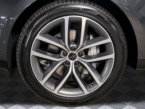 New 2026 Land Rover Range Rover SE AWD/4WD image 9