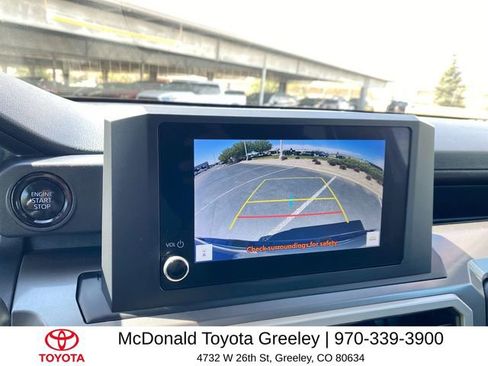 Used 2024 Toyota Tacoma SR5 AWD/4WD image 17