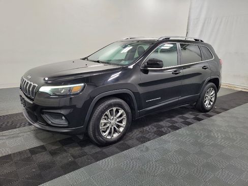 Used 2021 Jeep Cherokee Latitude Lux AWD/4WD image 2