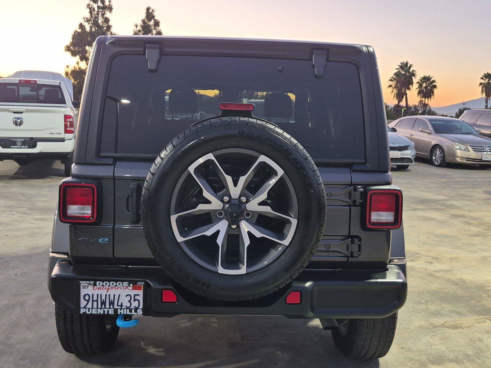 Used 2024 Jeep Wrangler Unlimited AWD/4WD image 5