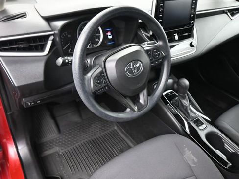 Used 2021 Toyota Corolla LE FWD image 78