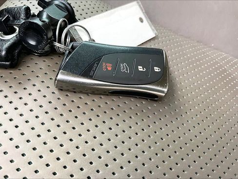 Used 2021 Lexus GX 460 Luxury w/ Accessory Package AWD/4WD image 15