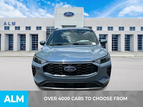 Certified 2025 Ford Escape ST-Line Select AWD/4WD image 2