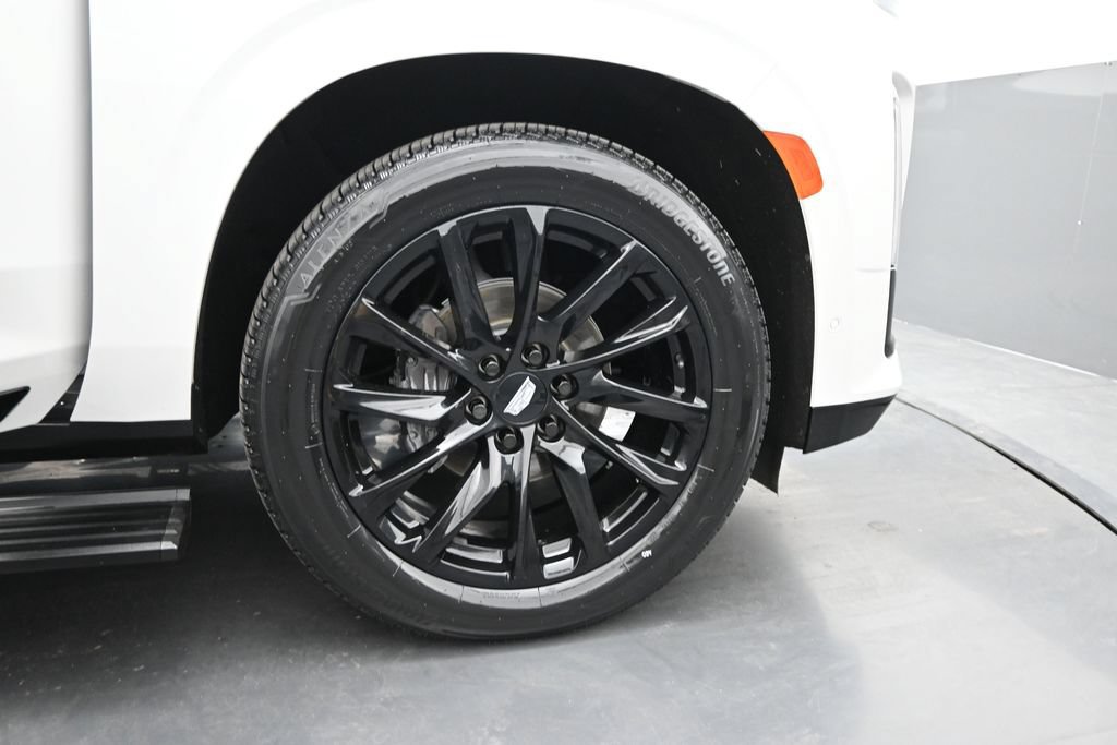 Certified 2024 Cadillac Escalade ESV Sport Platinum w/ LPO, ONYX Package AWD/4WD image 16